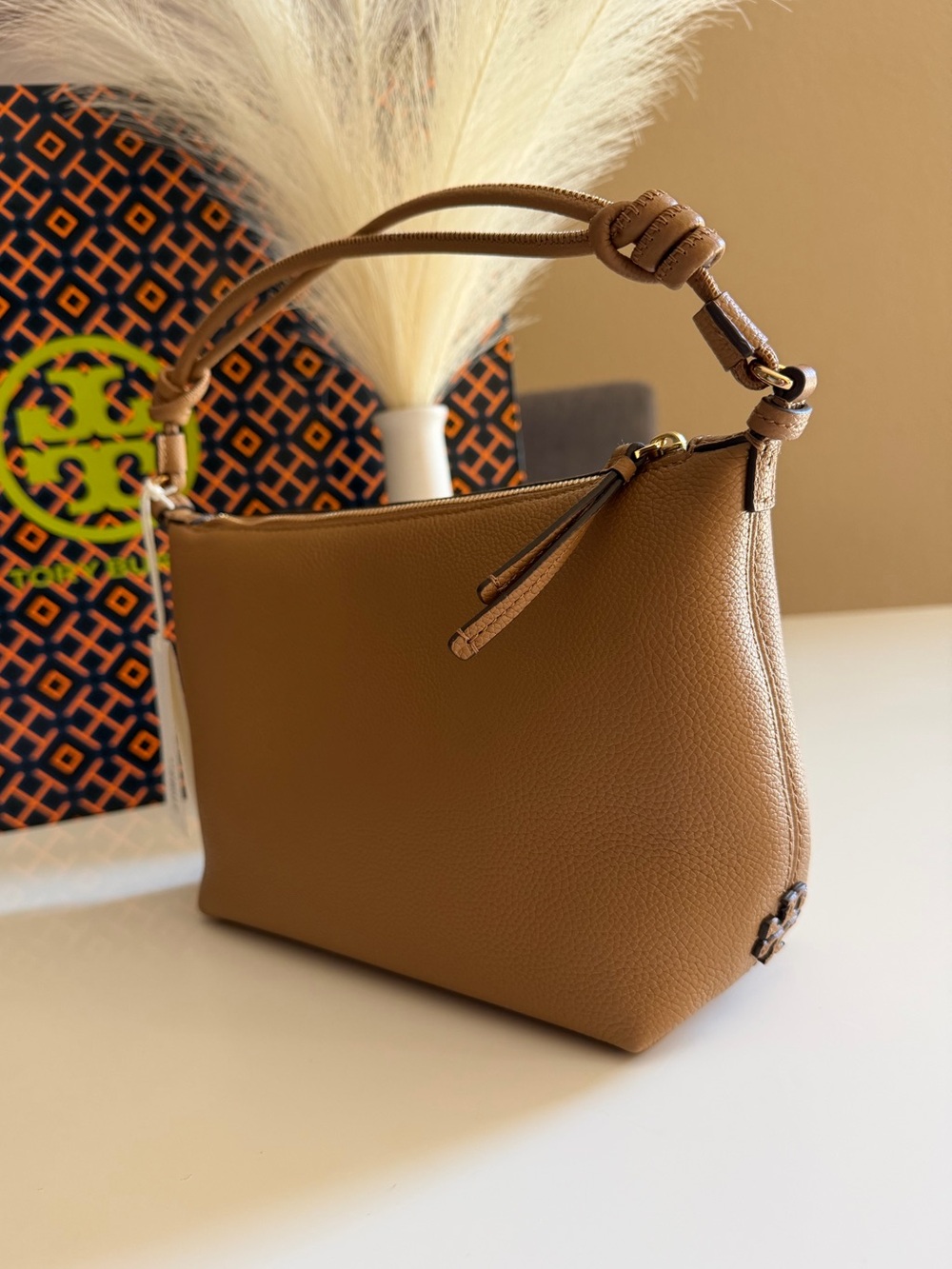 NWT , tory burch thea mini shoulder bag 182639 tiramisu